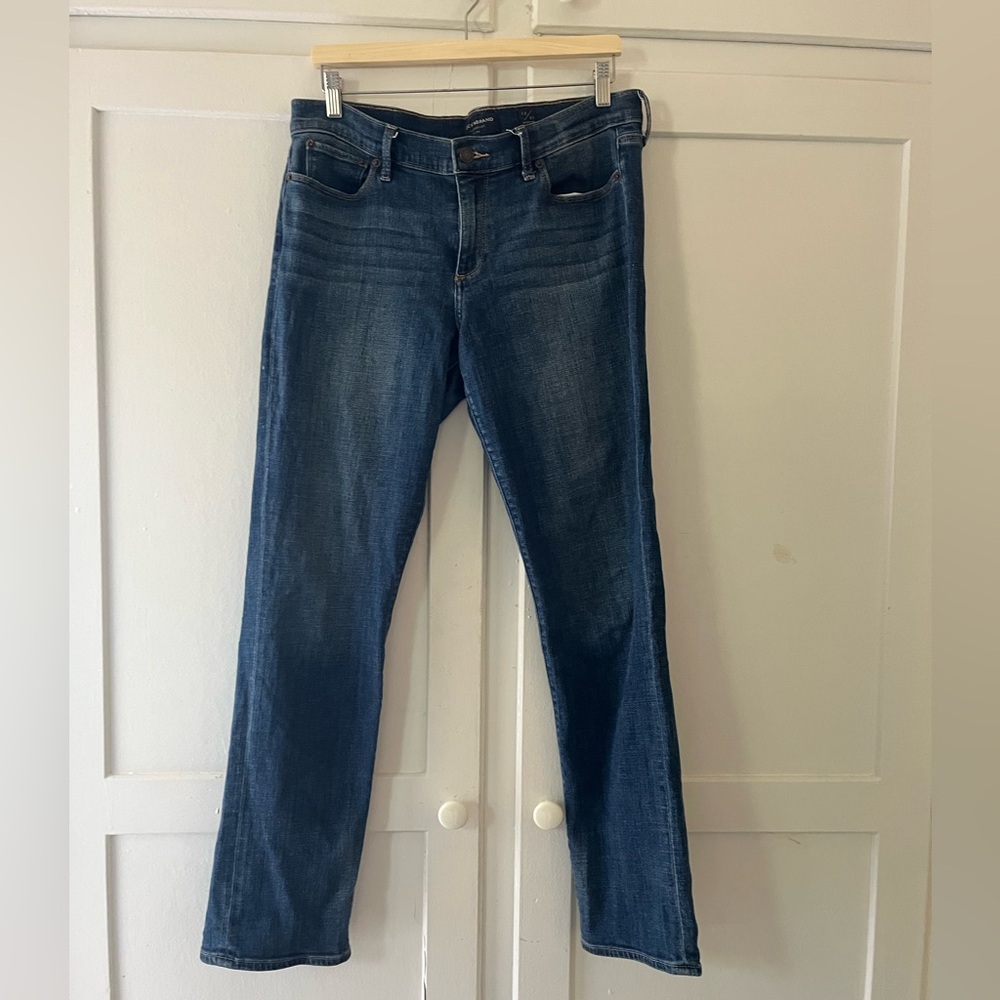 Lucky Brand Women’s Mid Rise Sweet Straight Jeans 12 / 31R Medium Dark Wash
